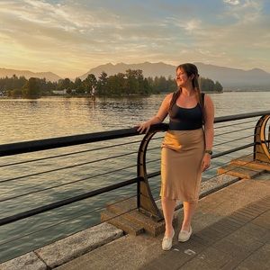 Meet your Posher, Emily